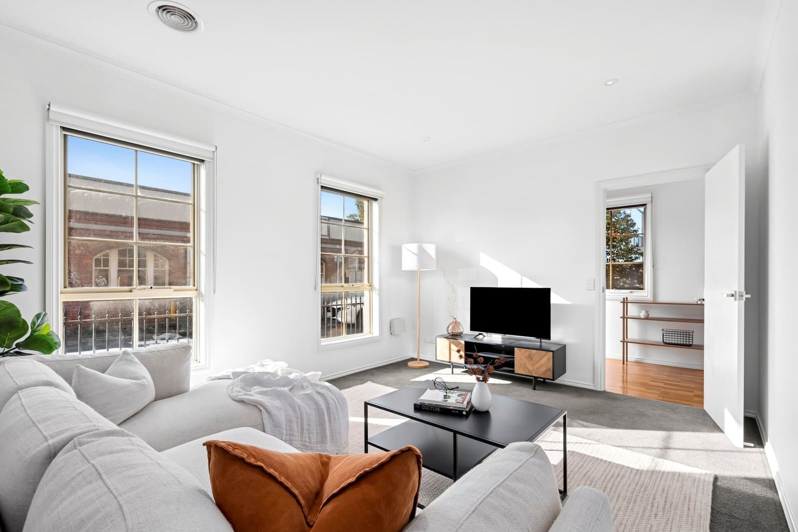 39 Spring Street, Geelong West, Geelong West - Thumbnail 3