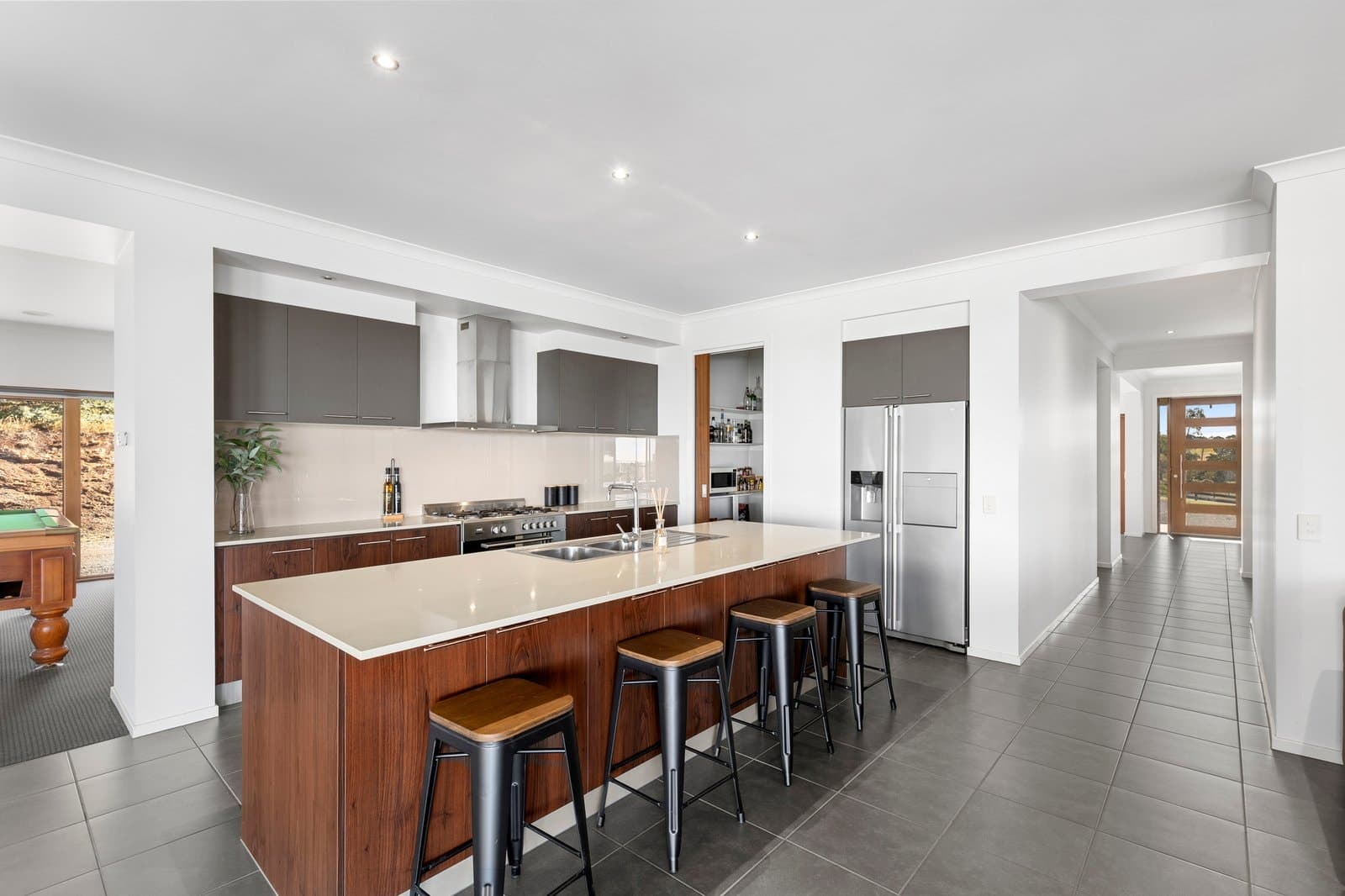 255 Tower Hill Drive, Lovely Banks, Lovely Banks - Thumbnail 4