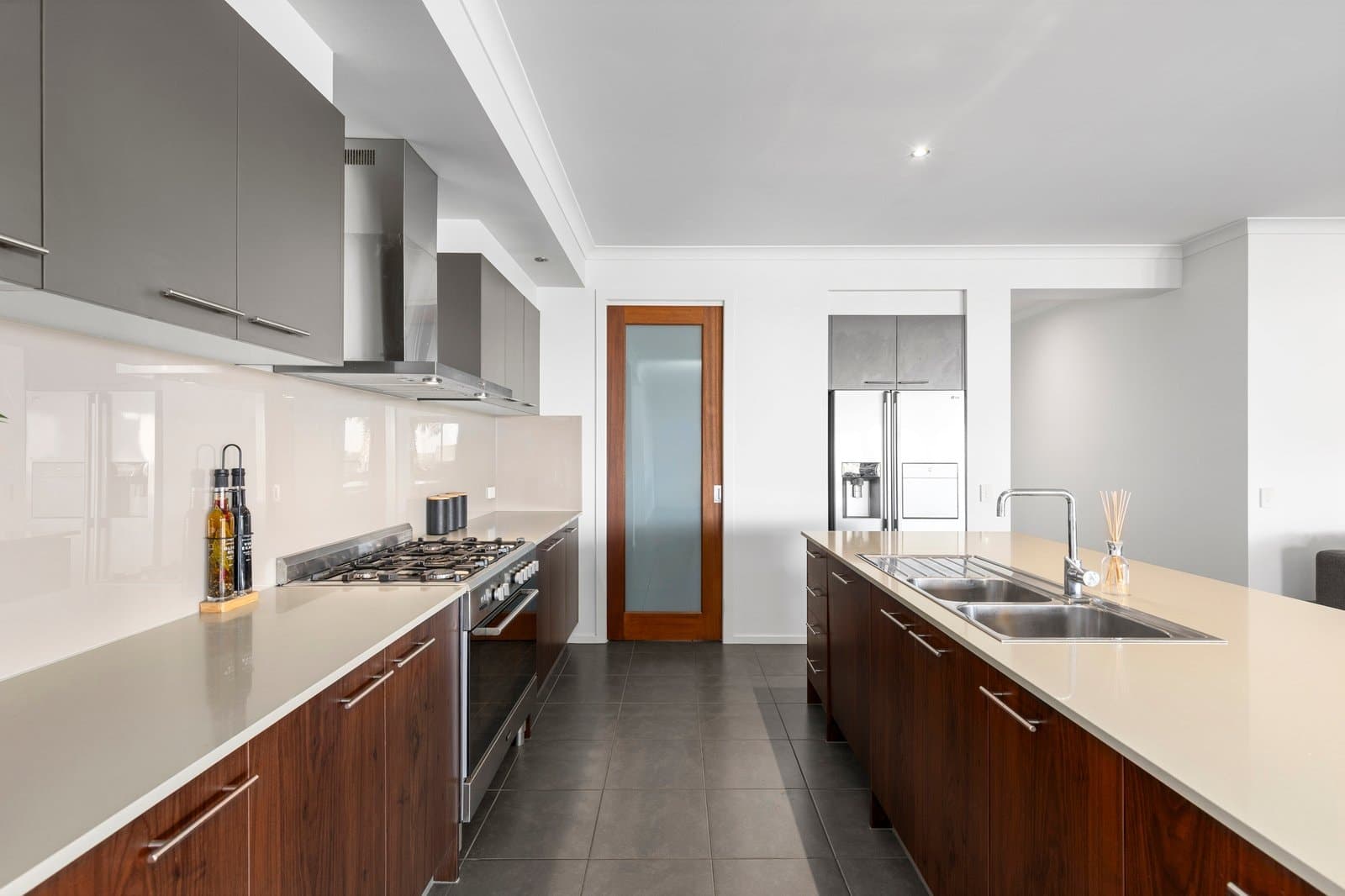 255 Tower Hill Drive, Lovely Banks, Lovely Banks - Thumbnail 5
