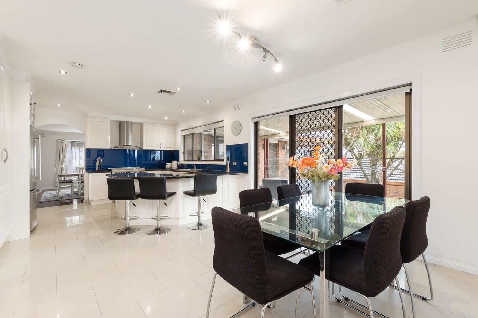 941-943 Ferntree Gully Road, Wheelers Hill, Wheelers Hill - Thumbnail 8