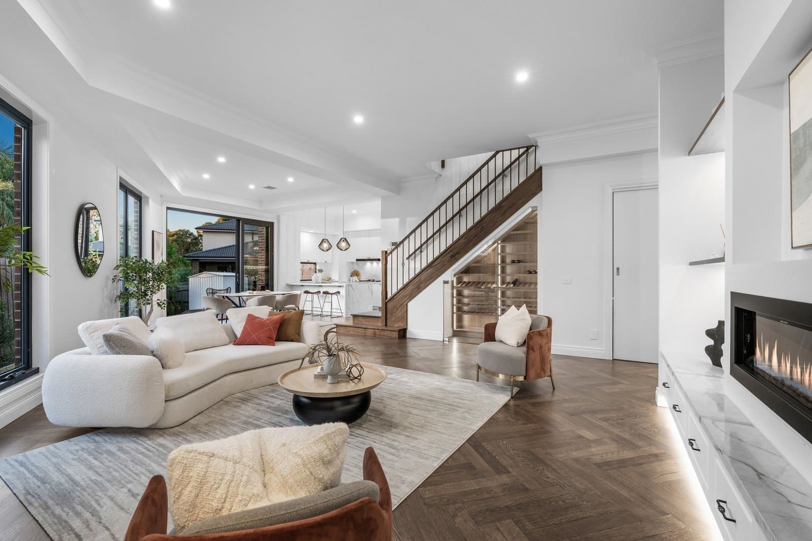 2/2 Iona Court, Mount Waverley, Mount Waverley - Image 1