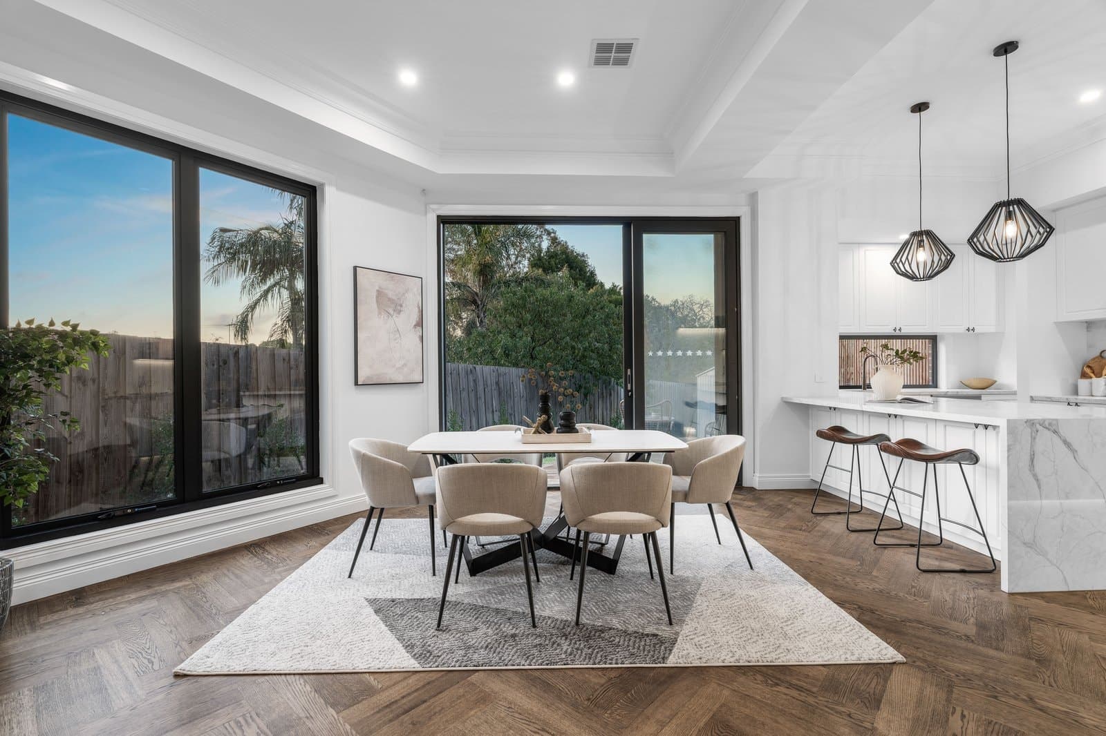 2/2 Iona Court, Mount Waverley, Mount Waverley - Thumbnail 6