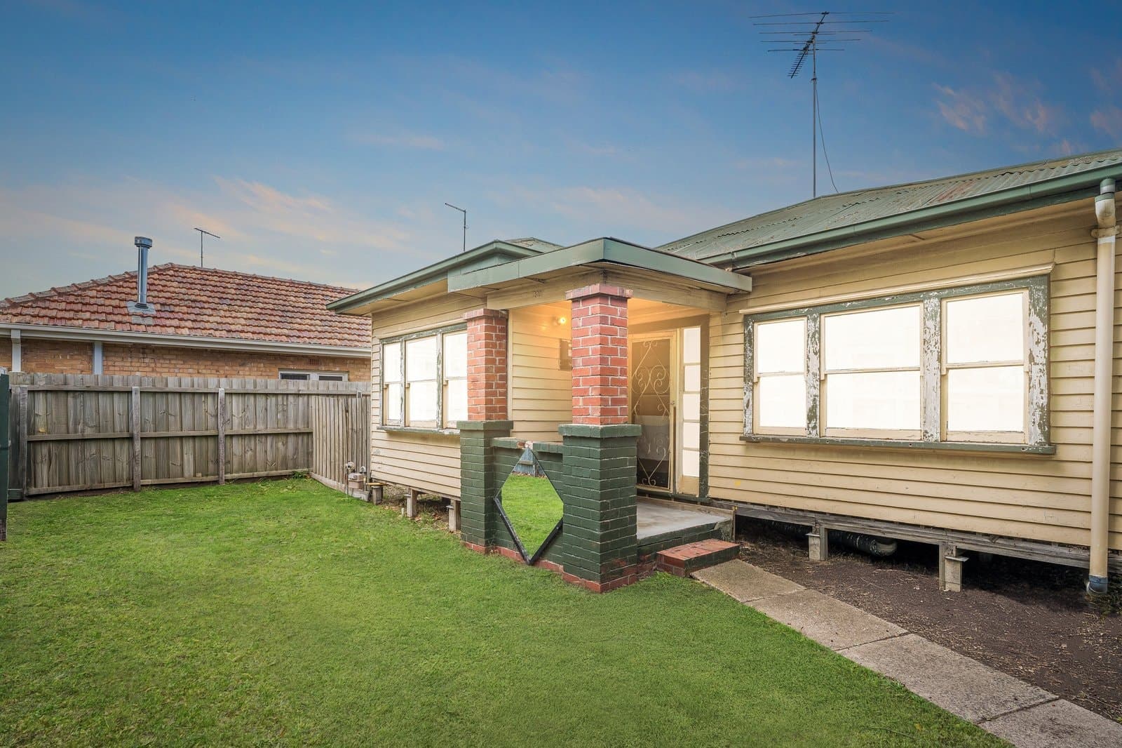 203 Garden Street, East Geelong, East Geelong - Image 1