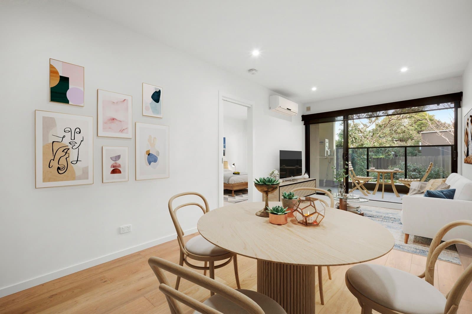 2/17 Keiller Street, Hampton East, Hampton East - Thumbnail 2