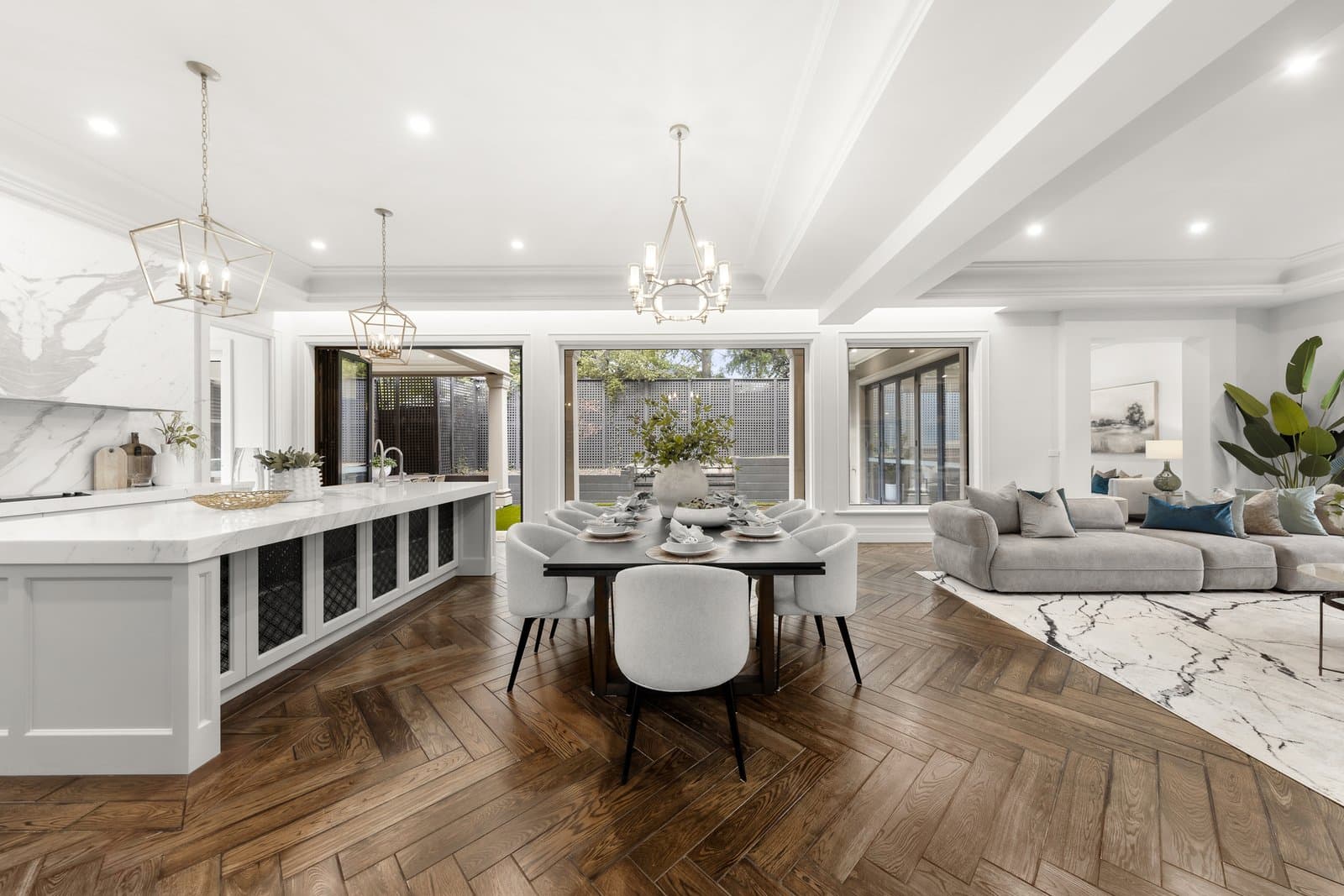 11 Grosvenor Parade, Balwyn, Balwyn - Thumbnail 4