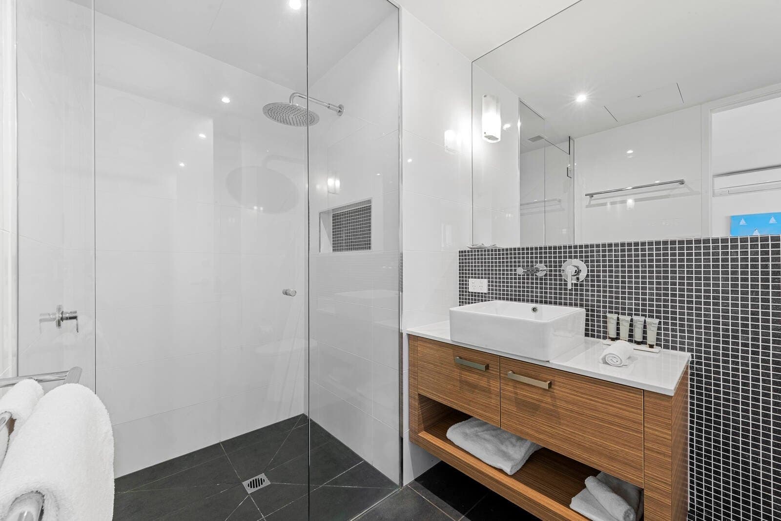 307/6-8 Bellerine Street, Geelong, Geelong - Thumbnail 5