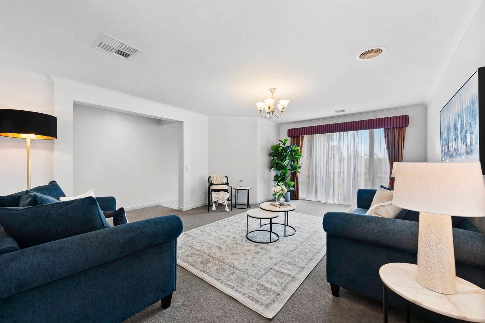 7 Oakbank Drive,
                        
                    
                    
                        
                            Mount Helen, Mount Helen - Thumbnail 4