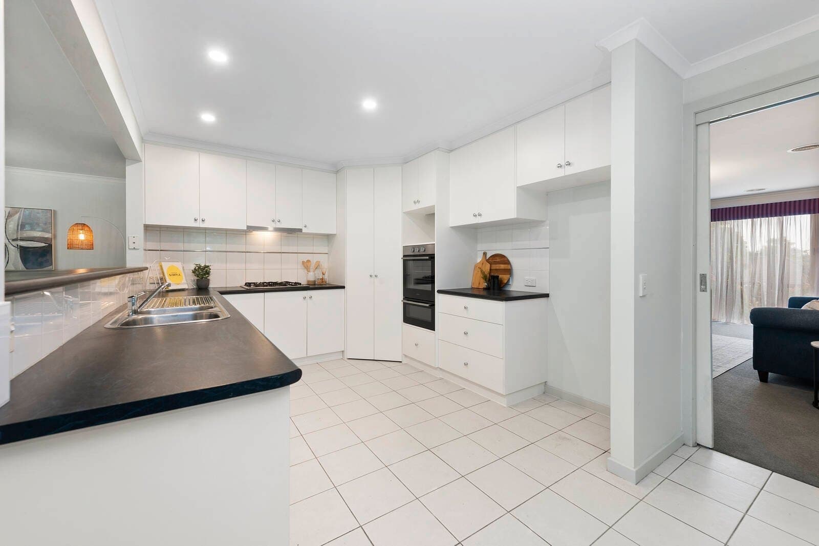 7 Oakbank Drive,
                        
                    
                    
                        
                            Mount Helen, Mount Helen - Thumbnail 8