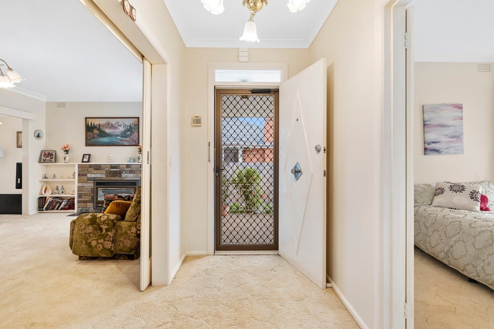 118 Watsons Road, Glen Waverley, Glen Waverley - Thumbnail 5
