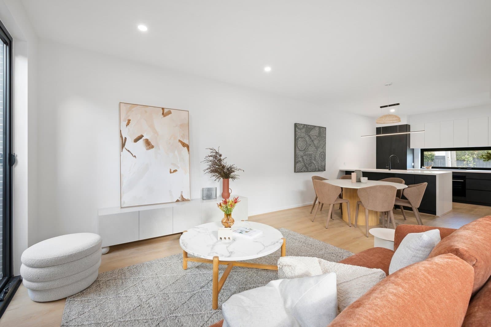 21 Carrier Avenue, Parkdale, Parkdale - Thumbnail 2
