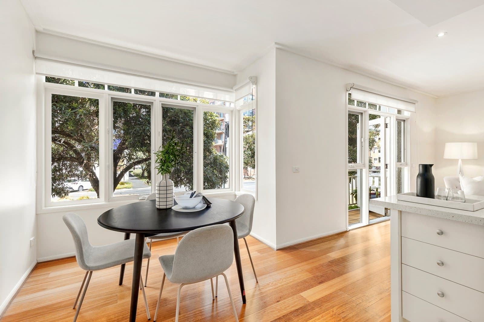 7/48 Esplanade West, Port Melbourne, Port Melbourne - Thumbnail 4