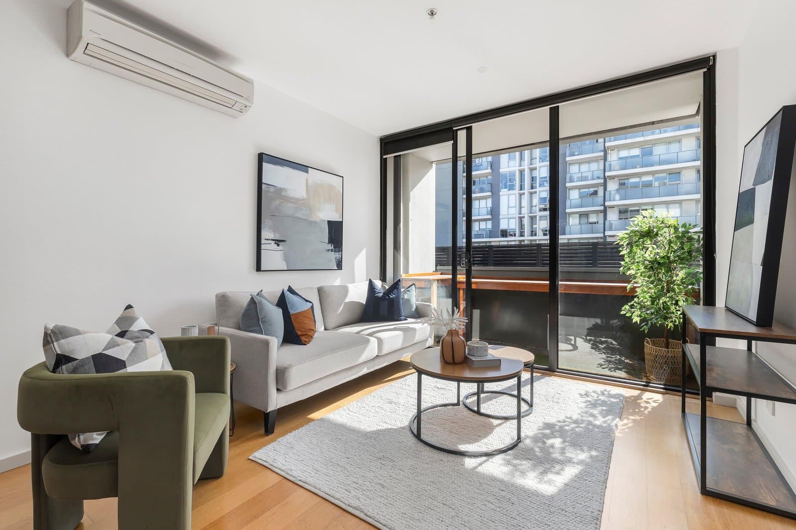 610/57 Bay Street, Port Melbourne, Port Melbourne - Image 1