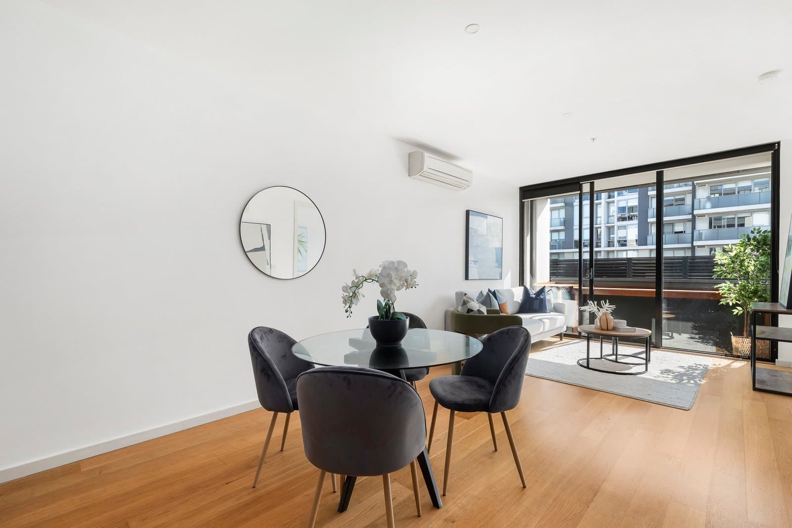 610/57 Bay Street, Port Melbourne, Port Melbourne - Thumbnail 8