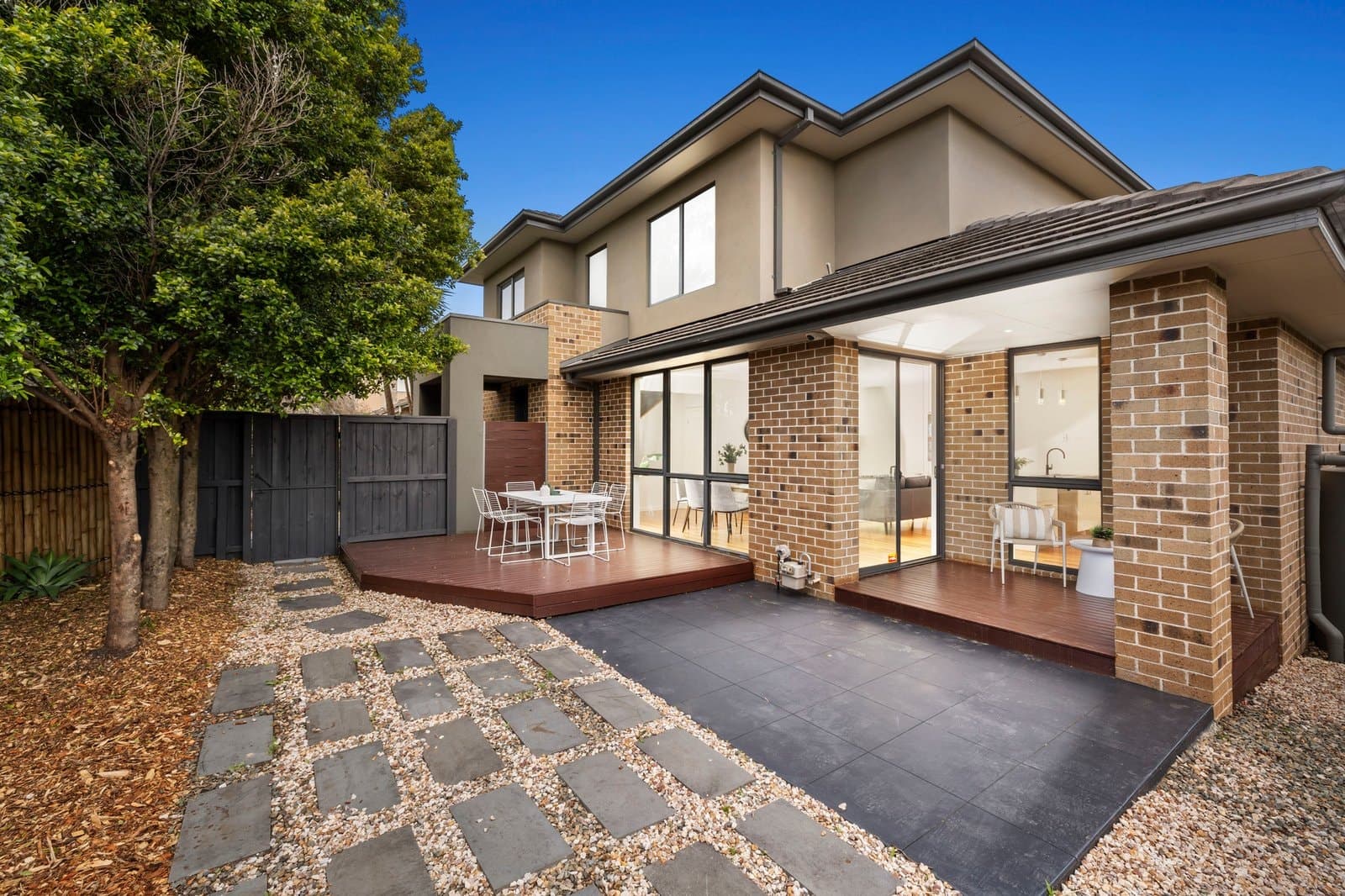 1/2 High Street Road, Ashburton, Ashburton - Image 1