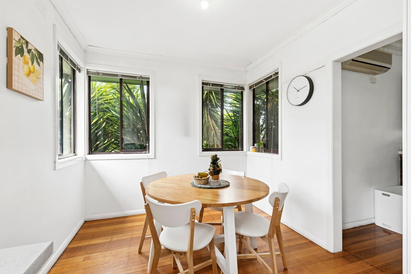 4 Emerald Court, Belmont, Belmont - Thumbnail 6