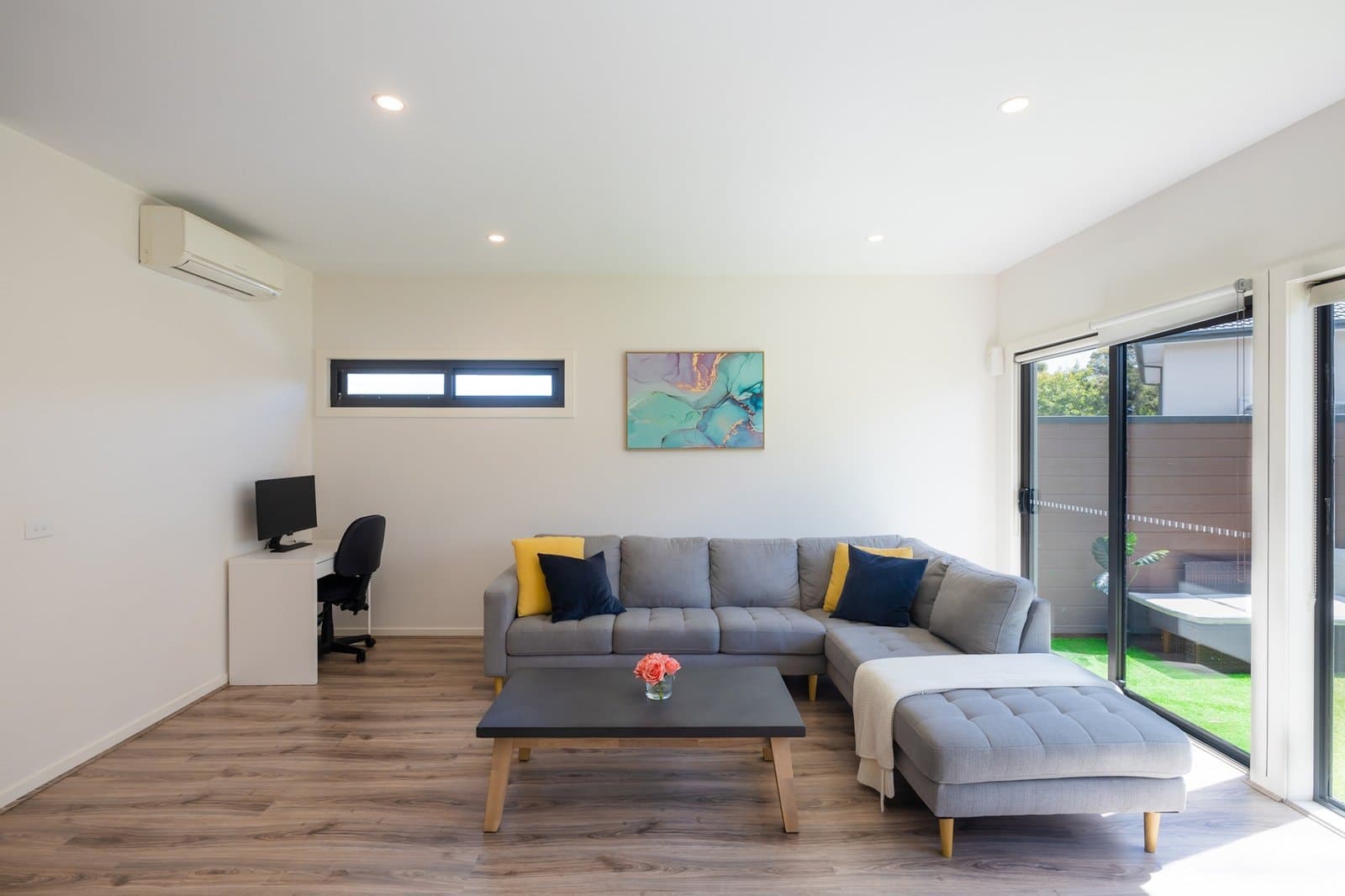 4/14 Bonham Crescent, Oakleigh East, Oakleigh East - Image 1