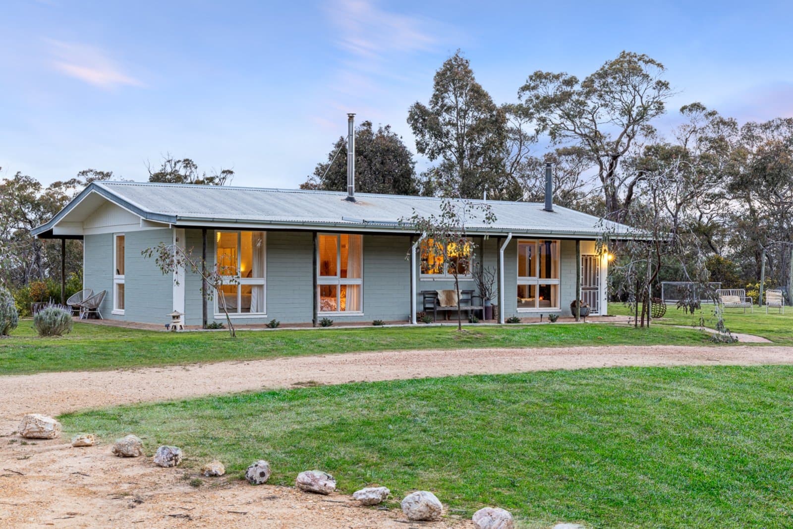 42 Grampians View Road, Beaufort, Beaufort - Image 1