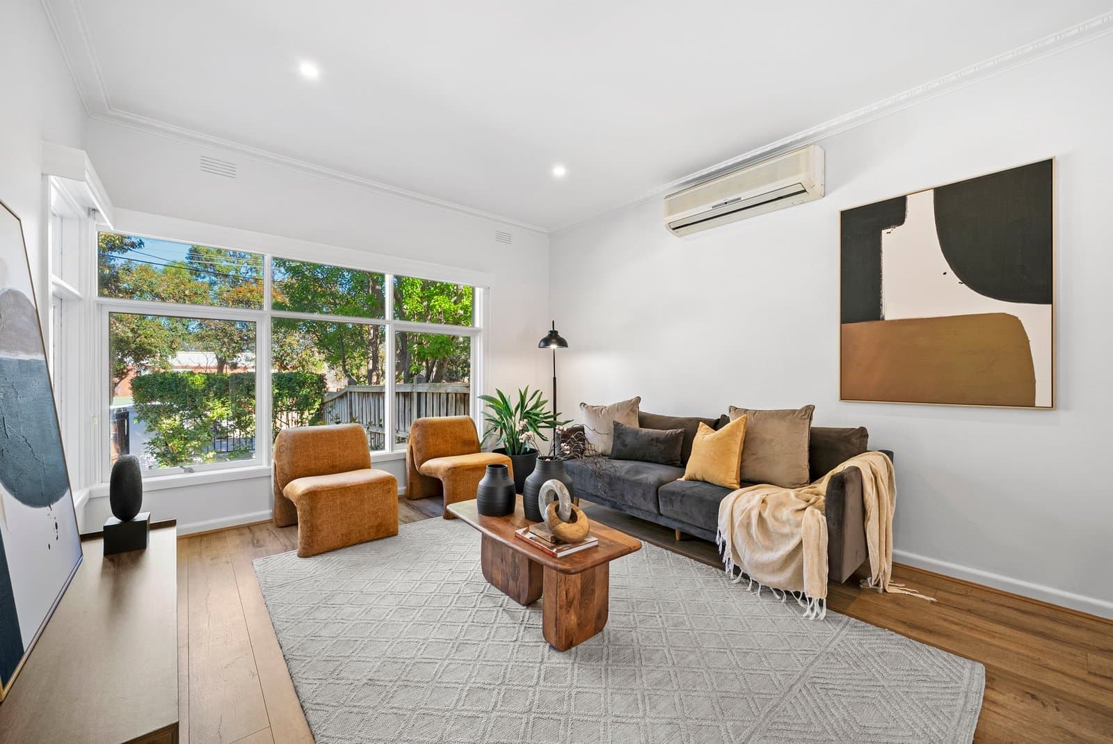 16 Hunter Avenue, Black Rock, Black Rock - Thumbnail 2