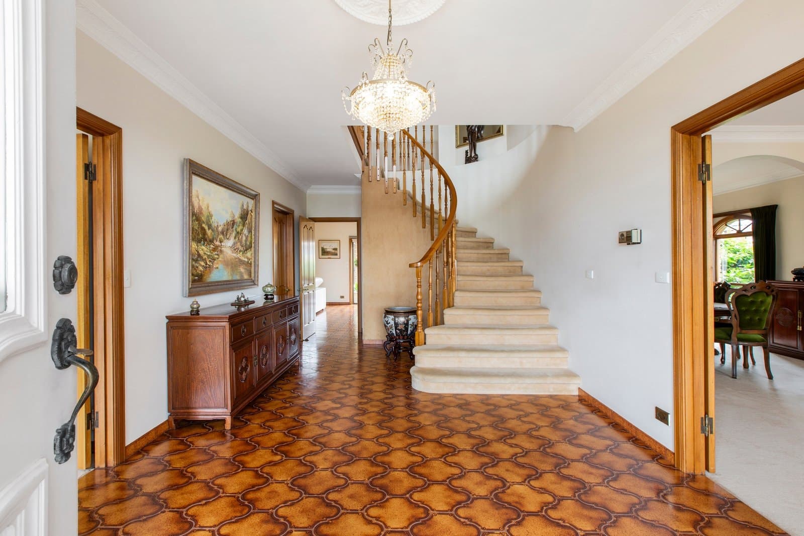 9 Wyuna Court, Wheelers Hill, Wheelers Hill - Thumbnail 3