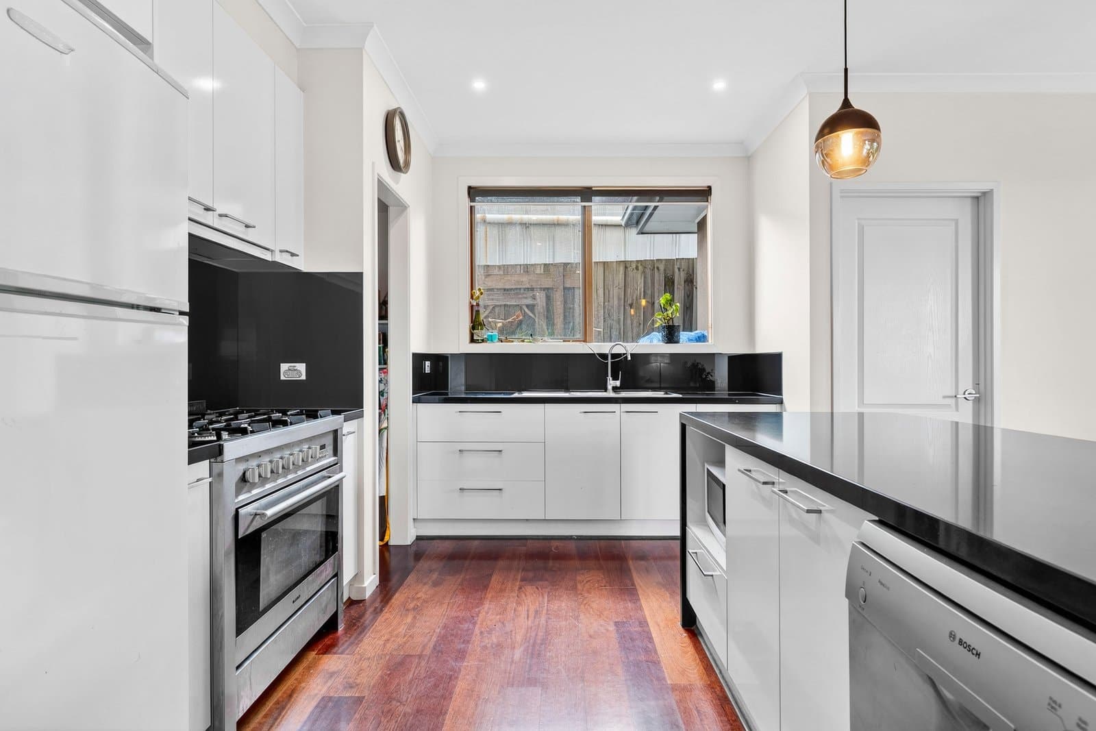 2/48 Torroodun Street, Mount Waverley, Mount Waverley - Thumbnail 3