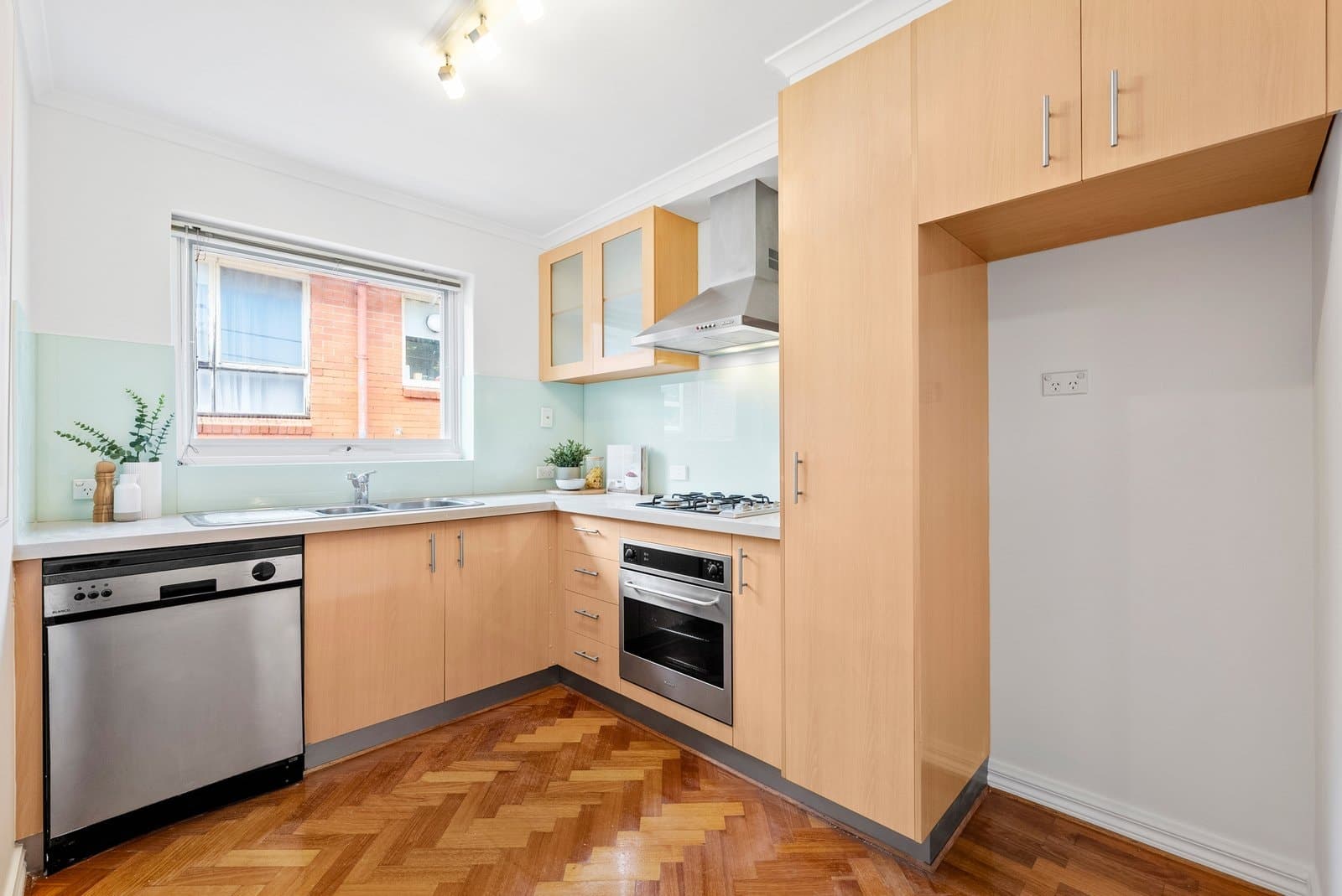 6/10 Austin Avenue, Elwood, Elwood - Thumbnail 2