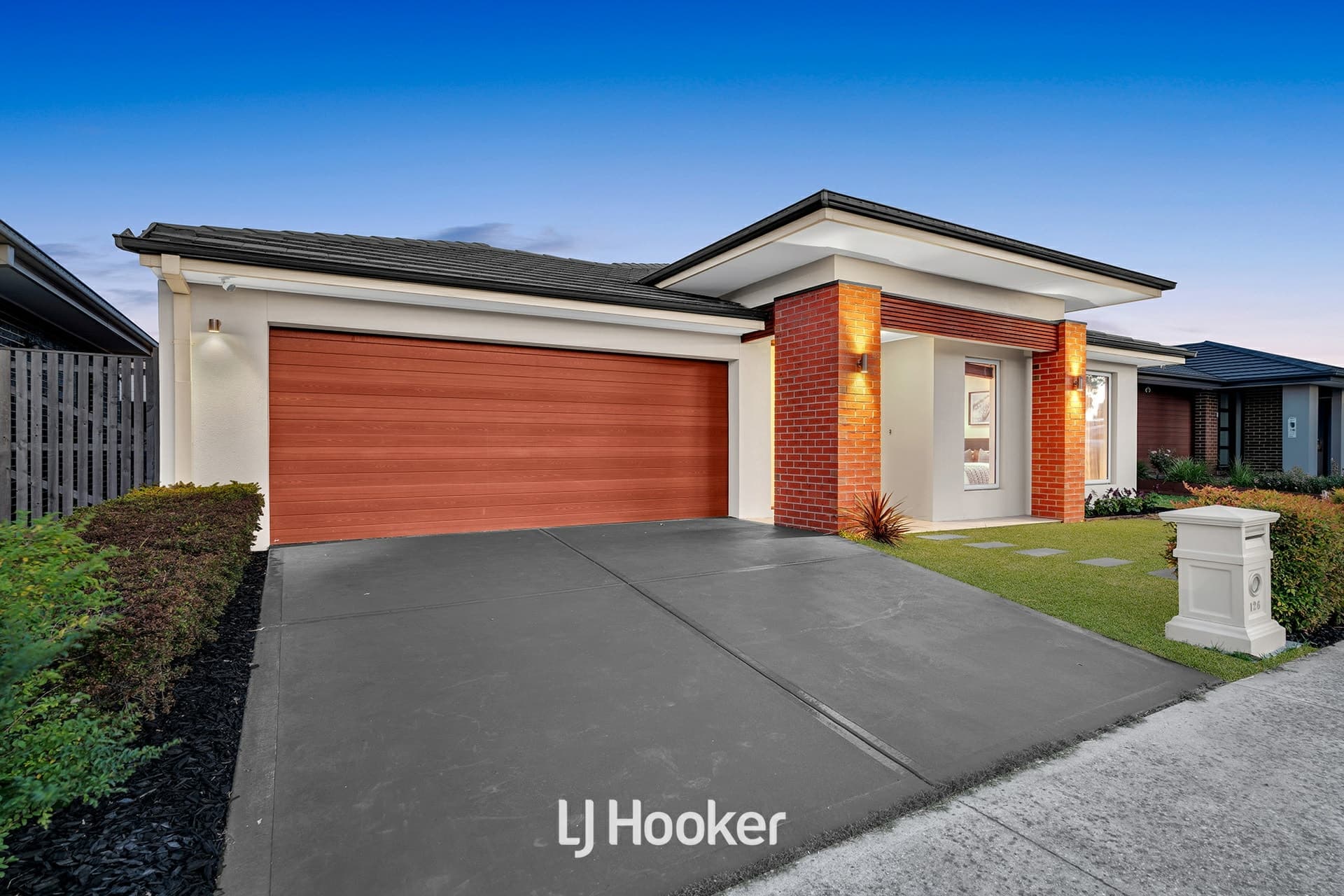 126 Wheelers Park Drive, Cranbourne North, Cranbourne North - Thumbnail 4