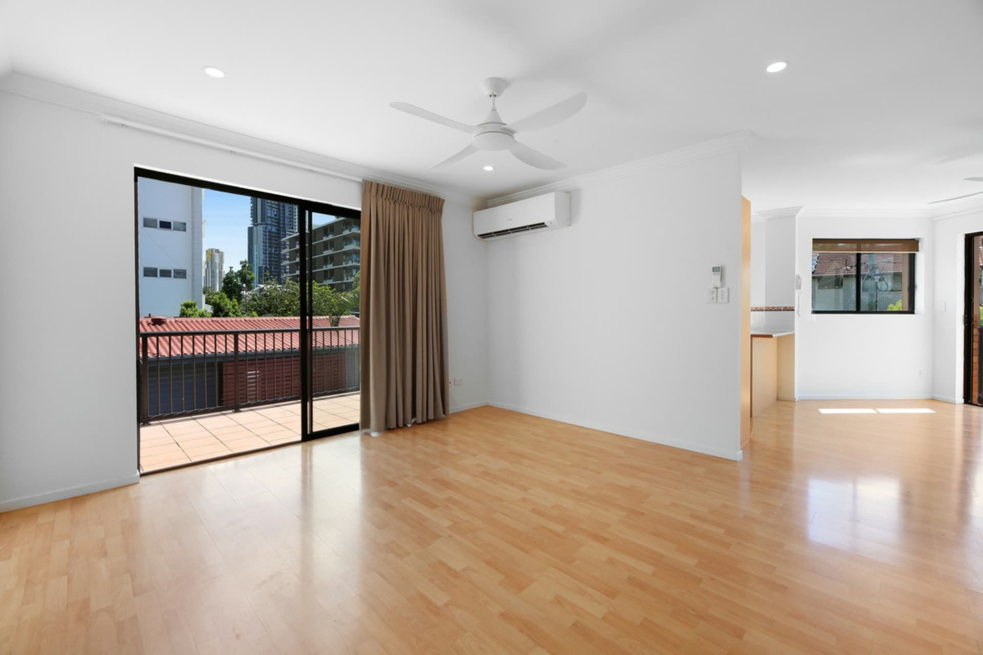 5/4 Waverley Street, Southport, Southport - Thumbnail 6