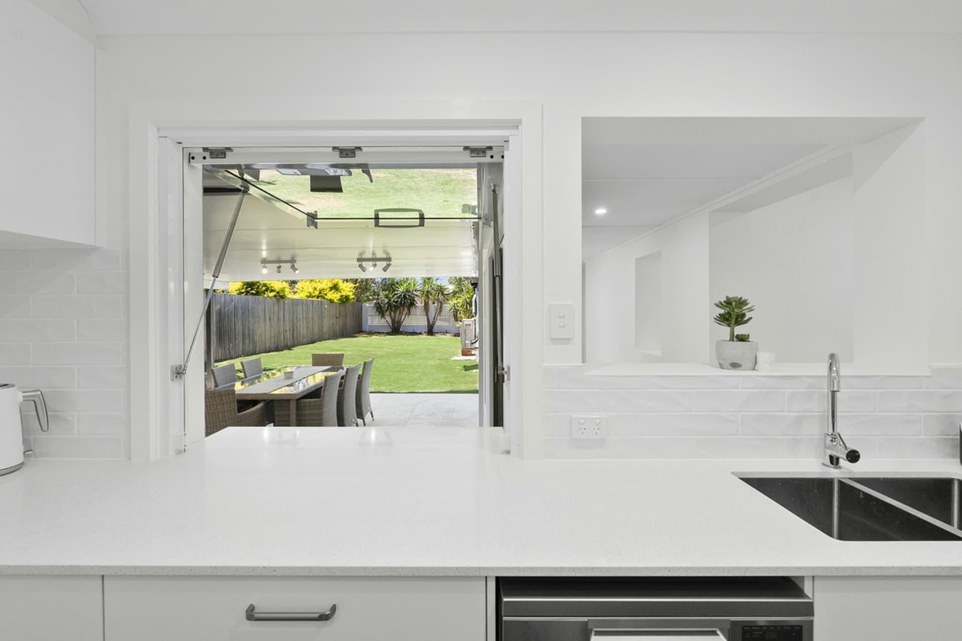 3 Lachlan Court, Helensvale, Helensvale - Thumbnail 7