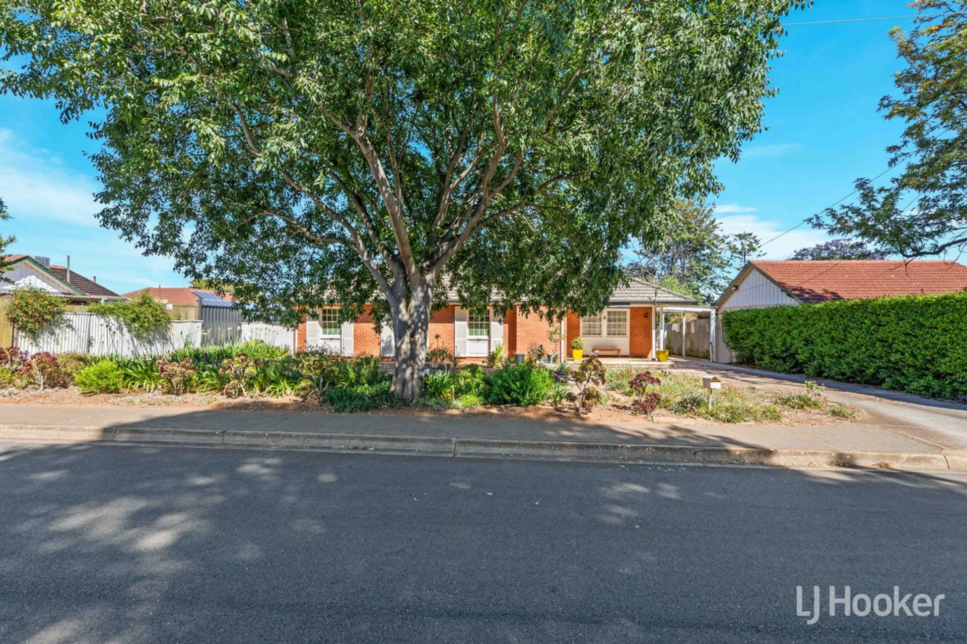 9 Adams Road, Elizabeth Park, Elizabeth Park - Thumbnail 2