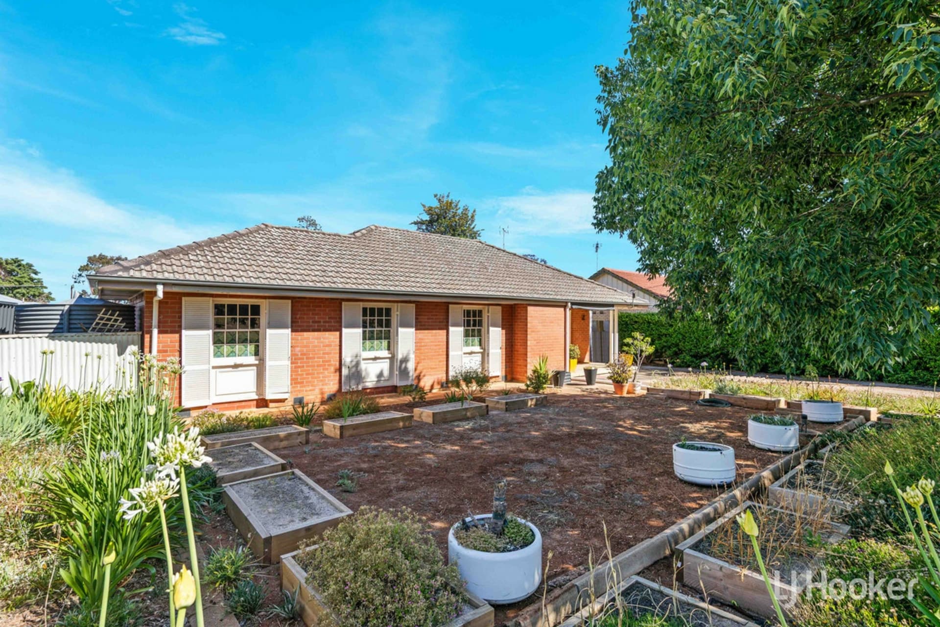 9 Adams Road, Elizabeth Park, Elizabeth Park - Thumbnail 3