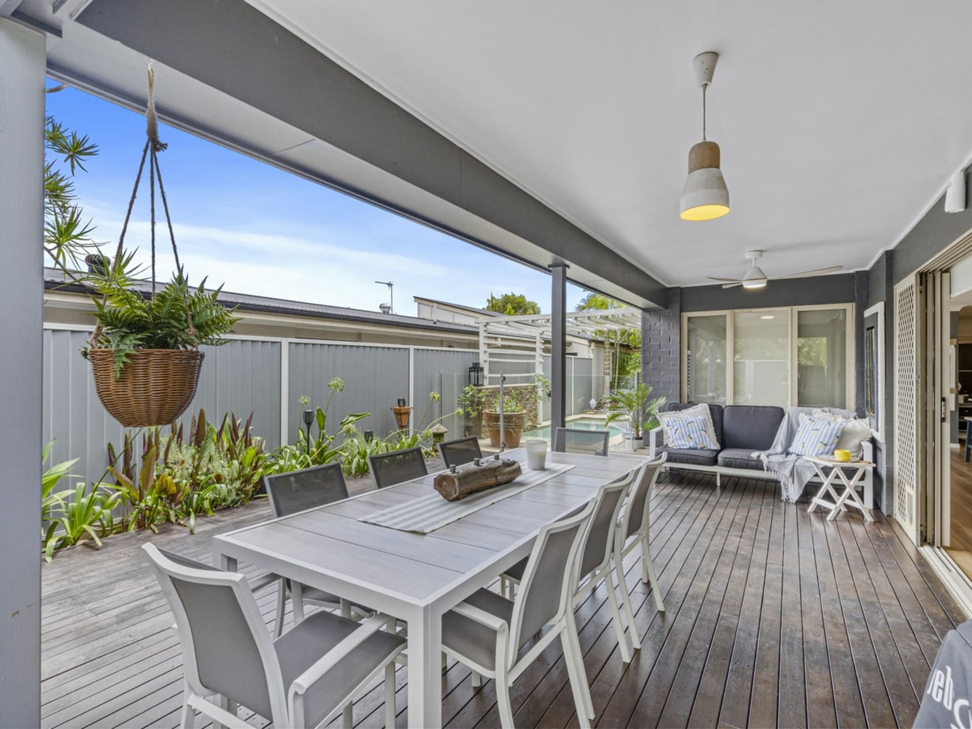 19 Tennant Street, Pacific Pines, Pacific Pines - Thumbnail 3