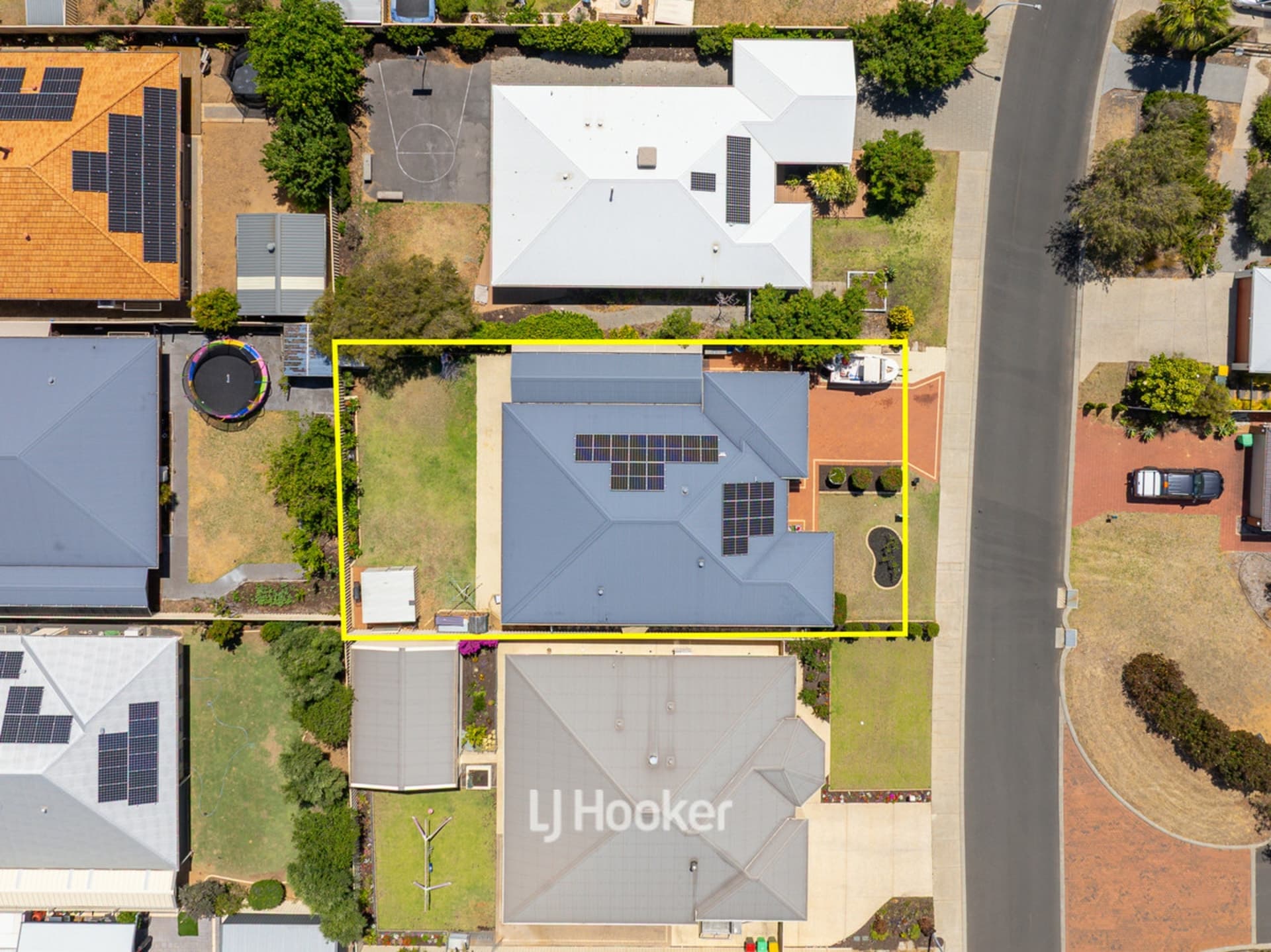12 Koonak Street, Dalyellup, Dalyellup - Thumbnail 3