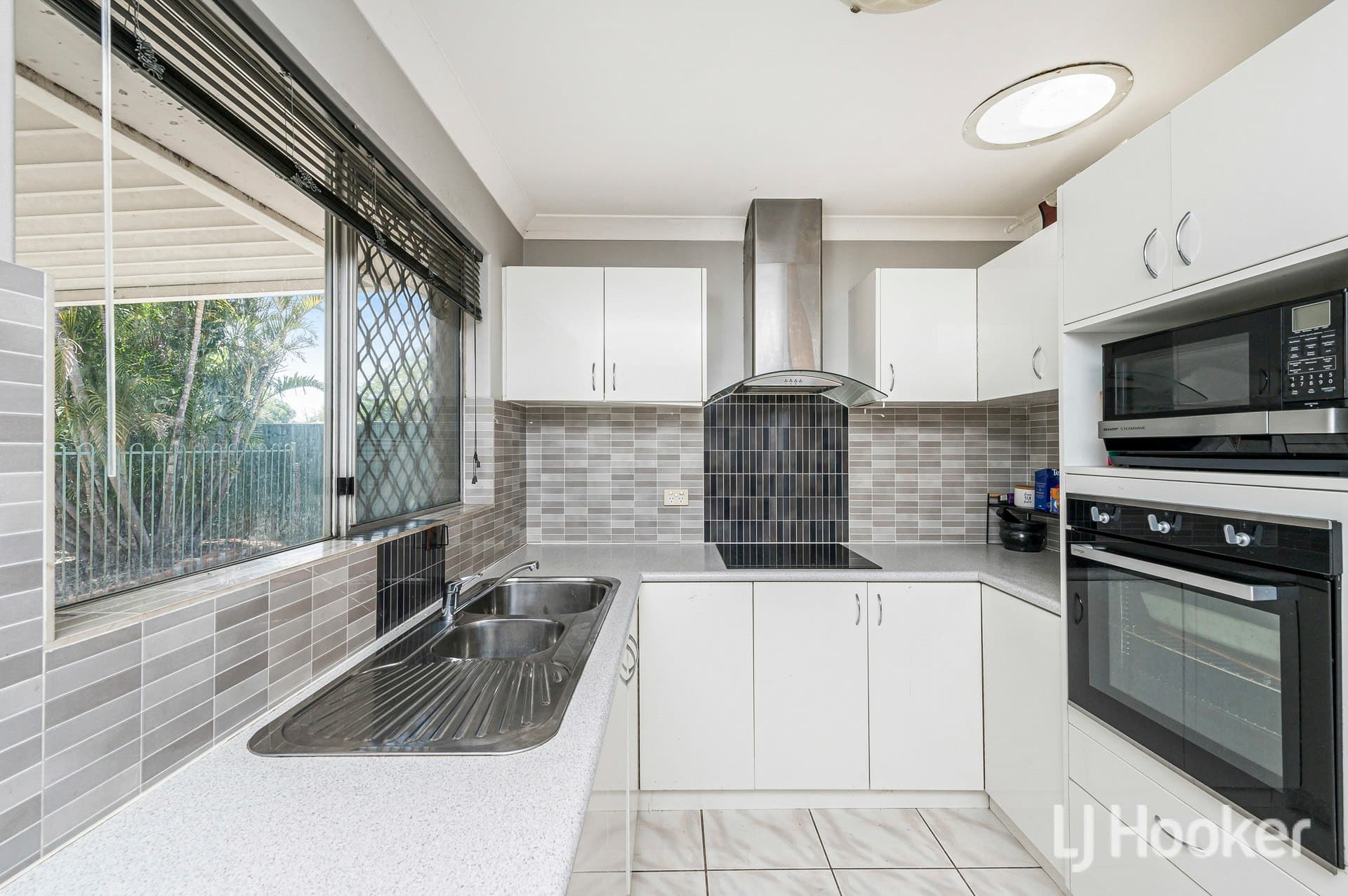 1 Oakajee Court, Gosnells, Gosnells - Thumbnail 3