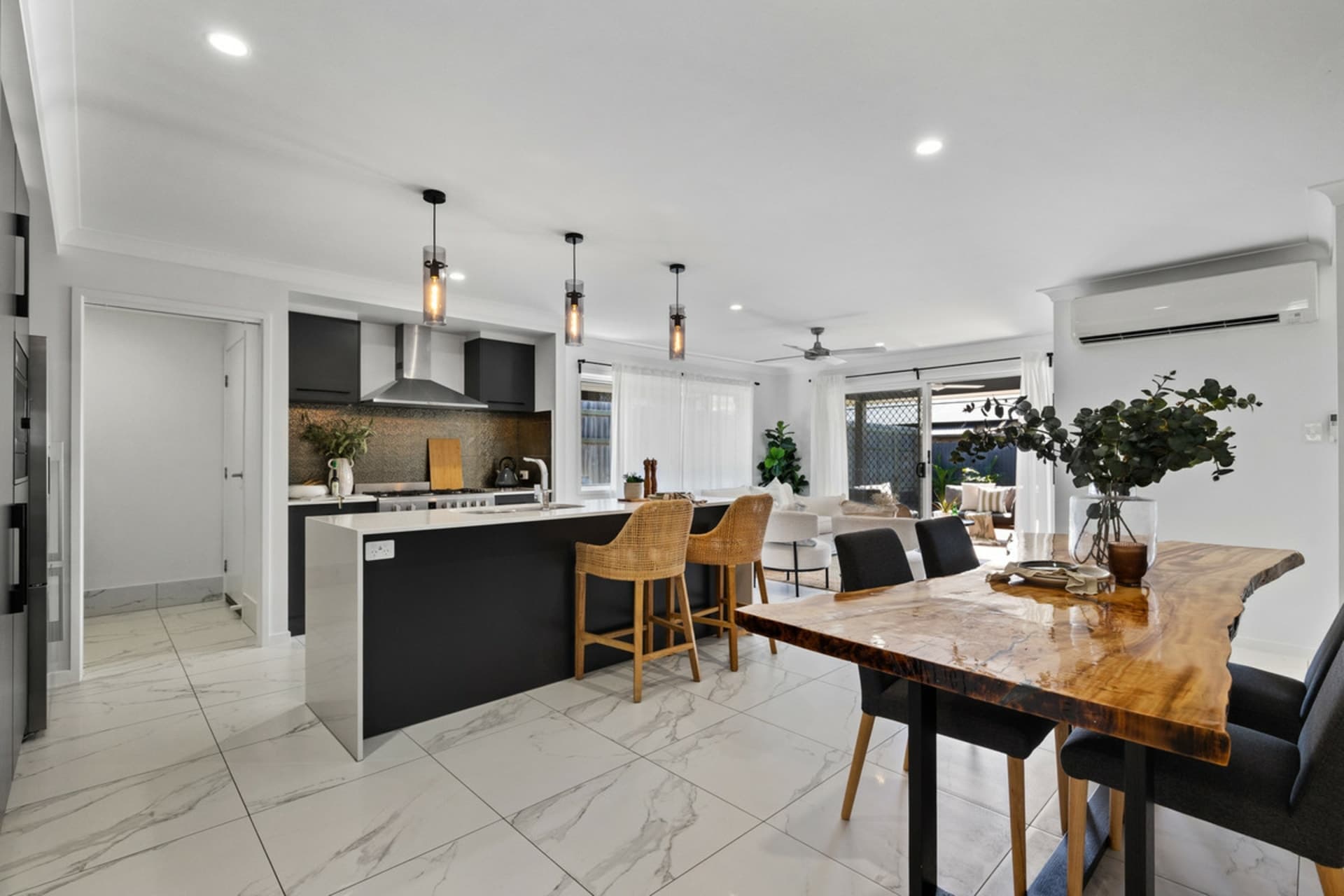 10 Leven Street, Thornlands, Thornlands - Thumbnail 3