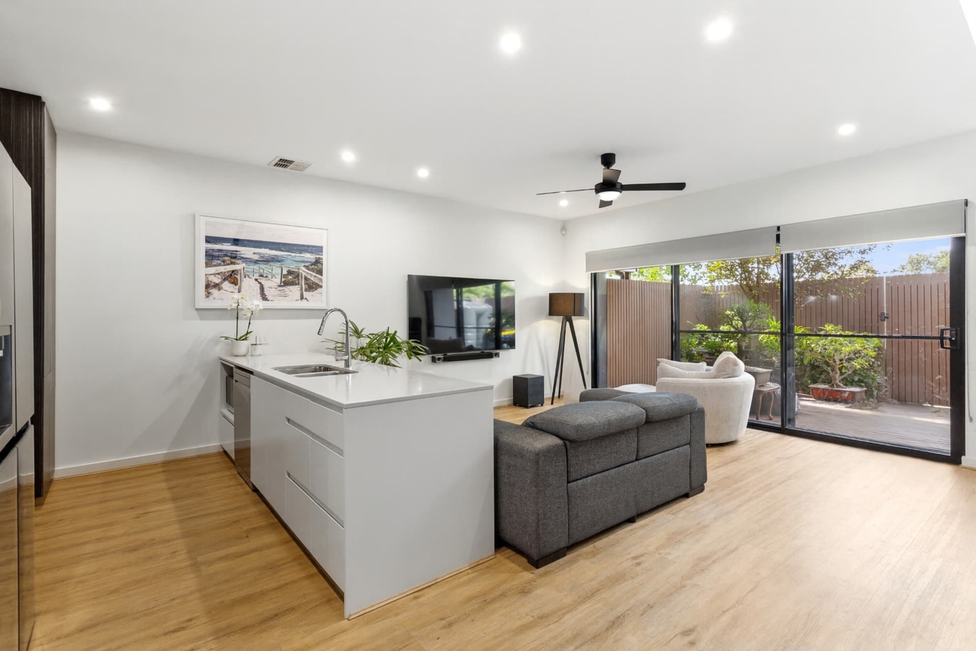 25 Banksia Street, West Lakes, West Lakes - Thumbnail 4