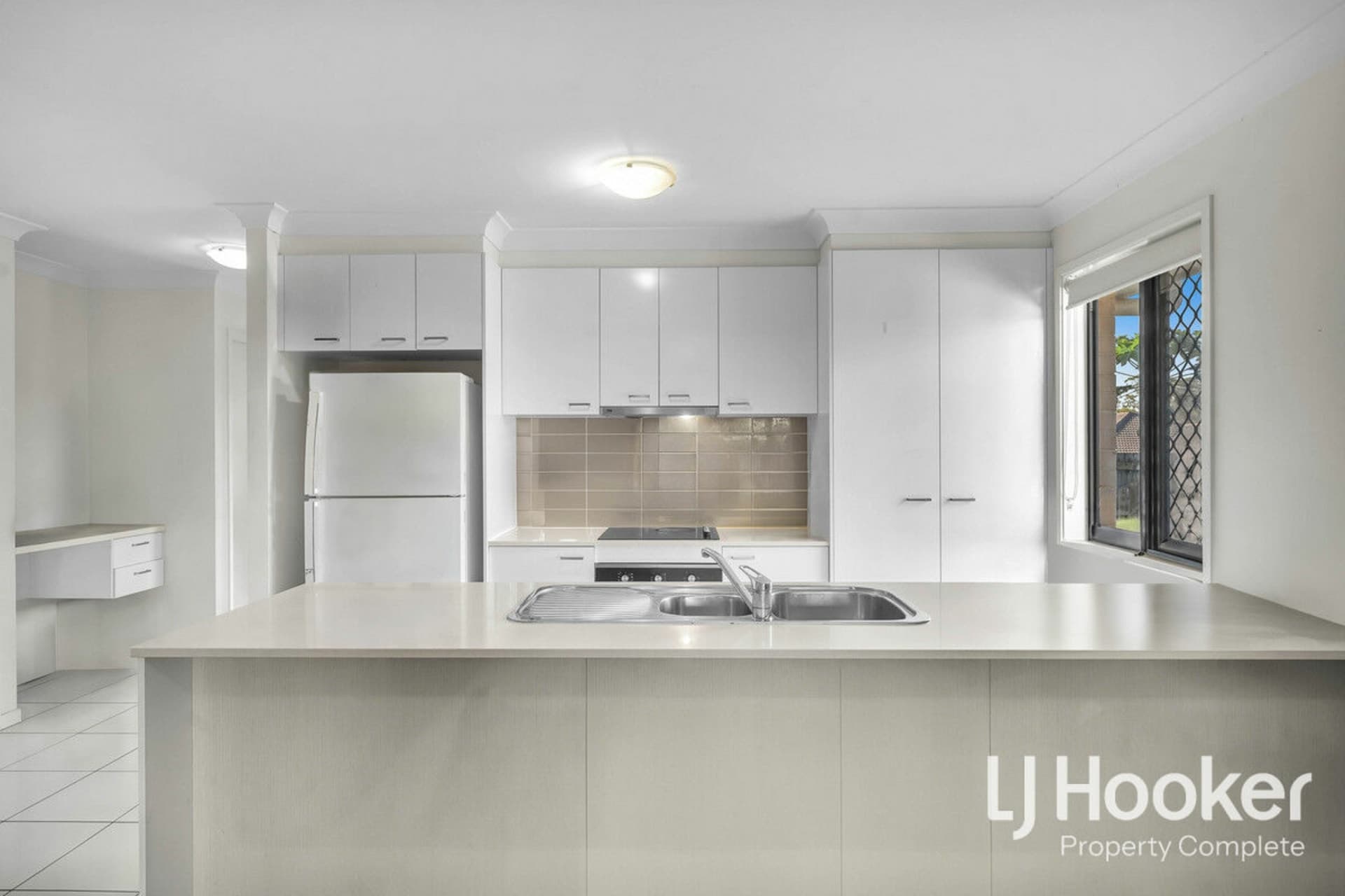 16 Tanzanite Avenue, Logan Reserve, Logan Reserve - Thumbnail 4