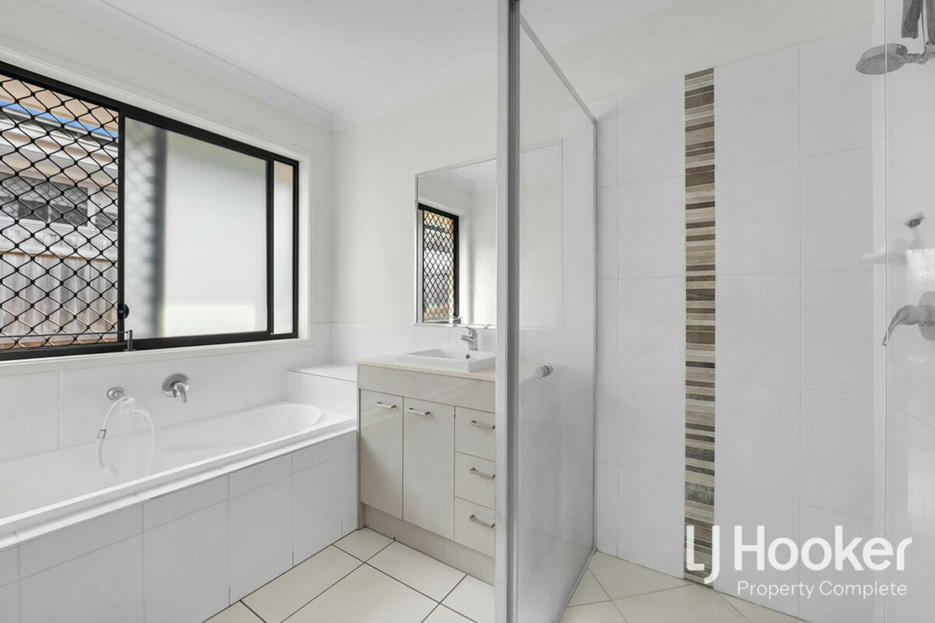 16 Tanzanite Avenue, Logan Reserve, Logan Reserve - Thumbnail 7