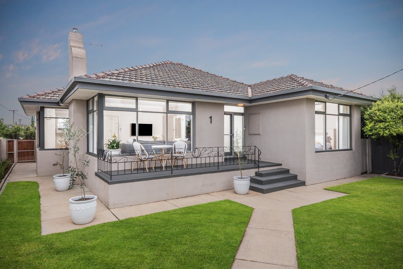 1 Roslyn Road, Belmont, Belmont - Image 1