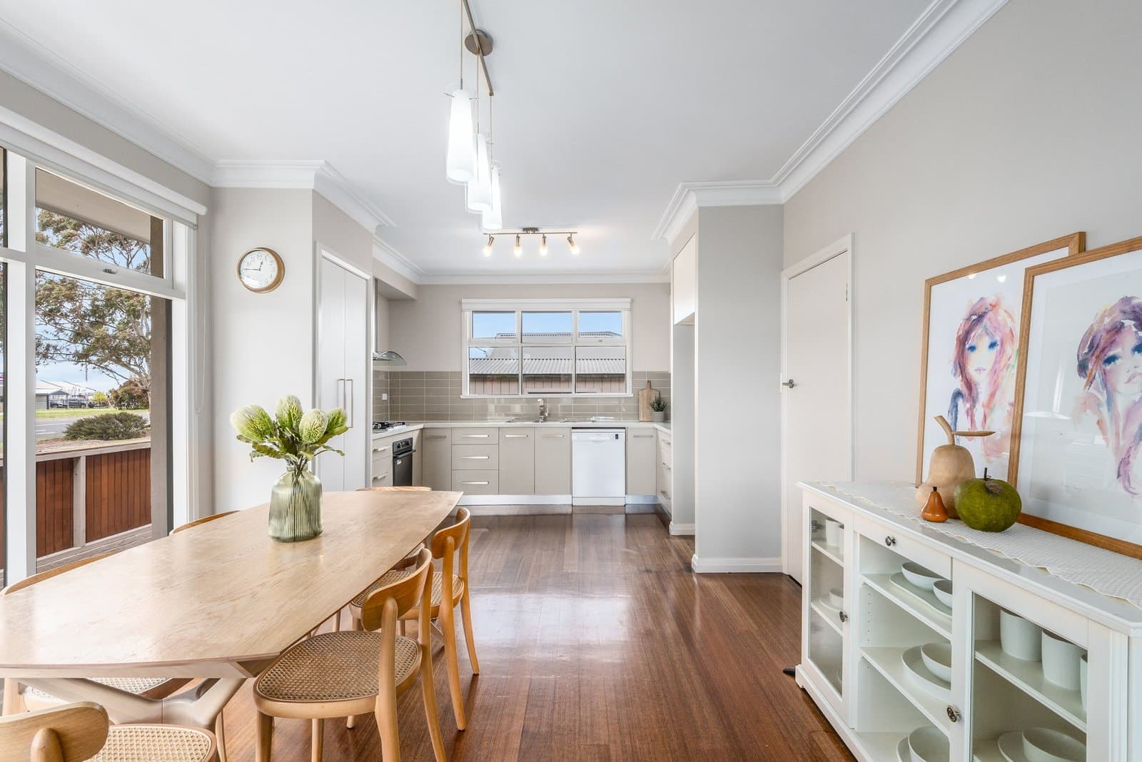 1 Roslyn Road, Belmont, Belmont - Thumbnail 4
