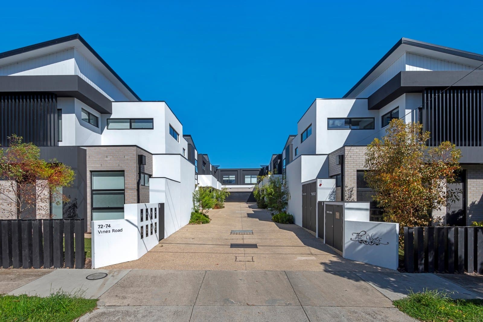 2/72-74 Vines Road, Hamlyn Heights, Hamlyn Heights - Thumbnail 2