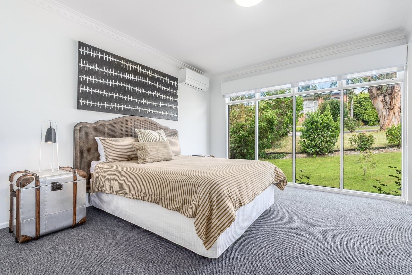 2 Chesterfield Court, Newtown, Newtown - Thumbnail 8