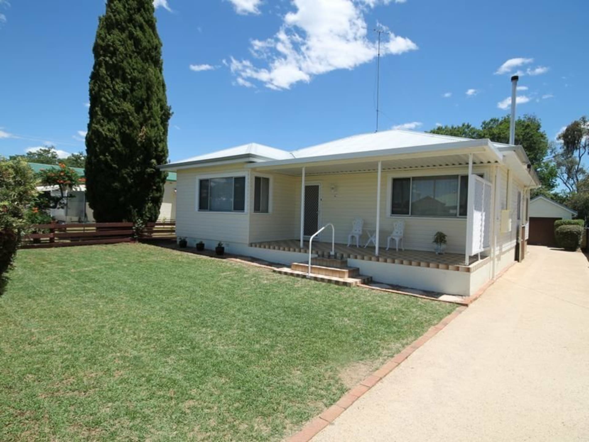 70 Rose Street, Inverell, Inverell - Thumbnail 2