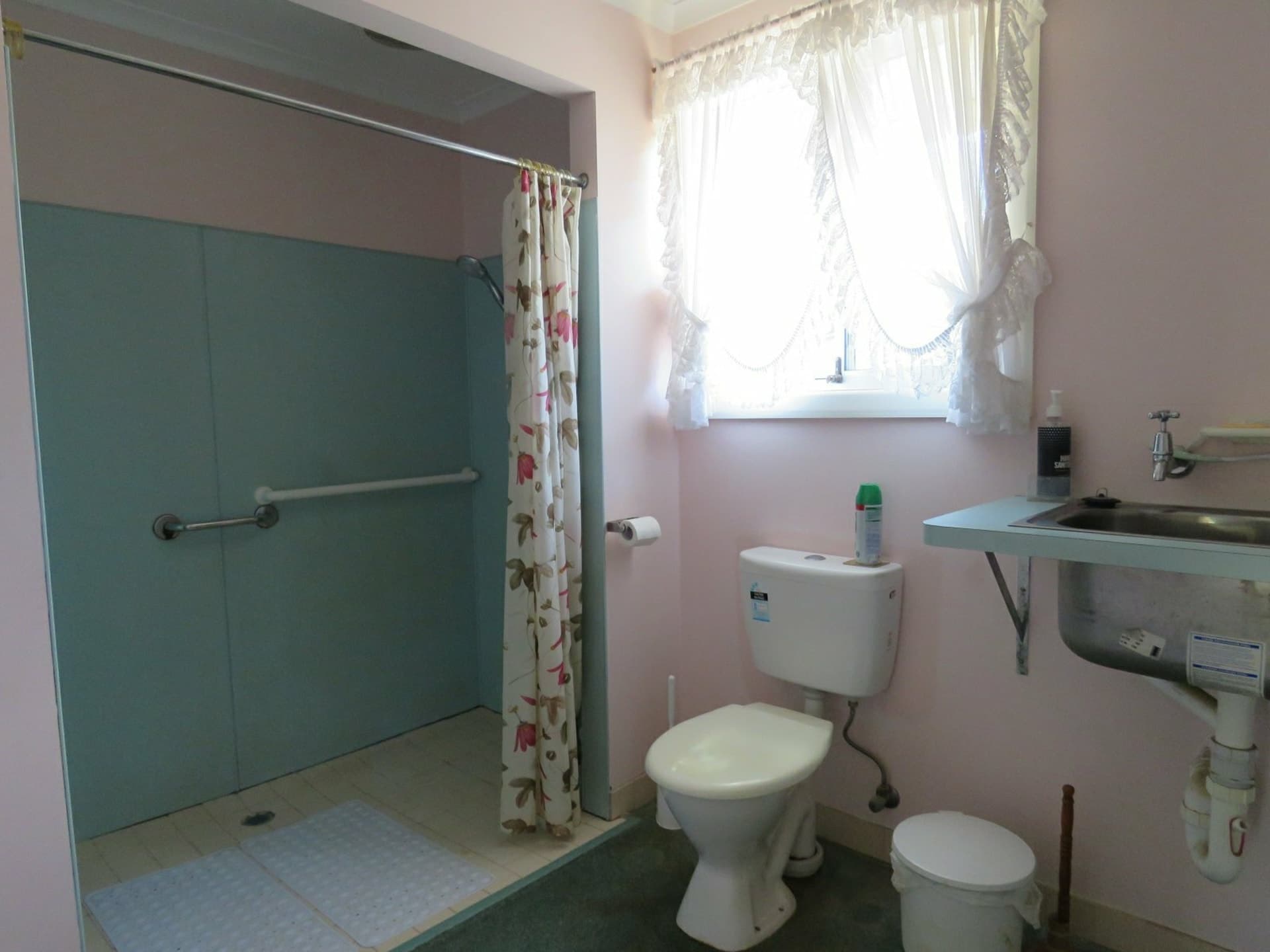 8 Cumming Street, Paynesville, Paynesville - Thumbnail 6