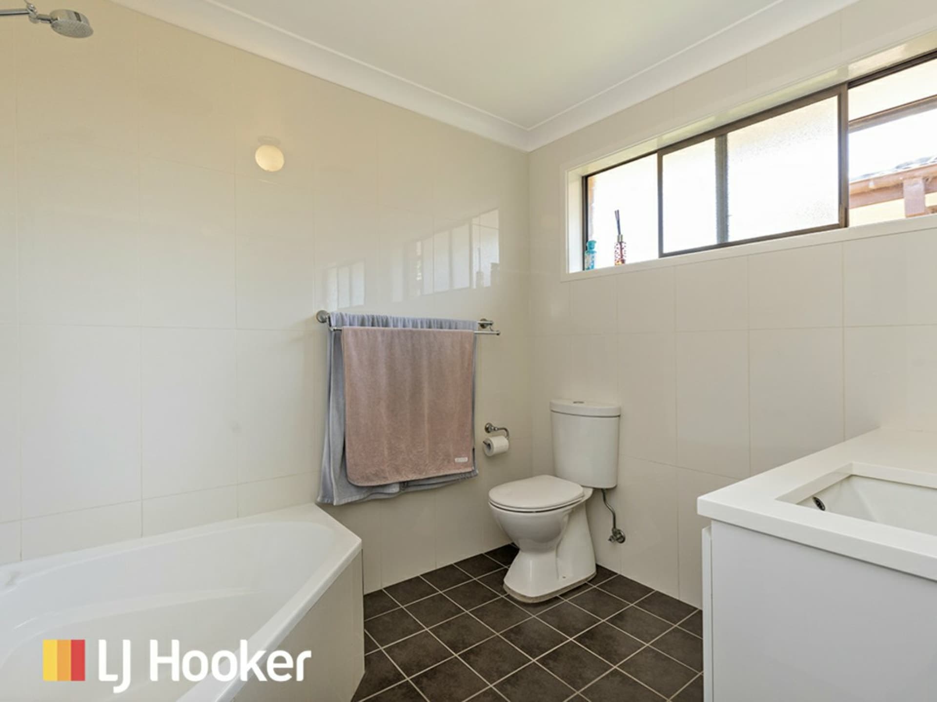 33 Yarmouth Parade, Oxley Vale, Oxley Vale - Thumbnail 8