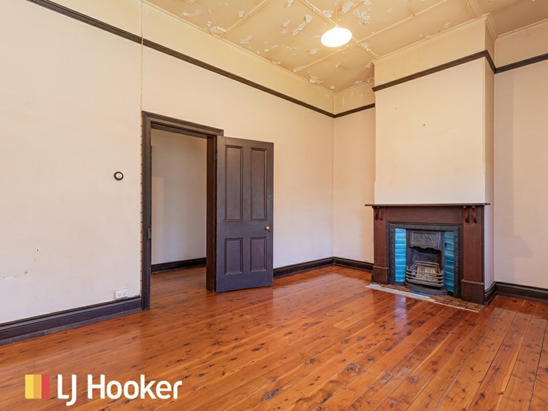 77 Ebsworth Street, West Tamworth, West Tamworth - Thumbnail 5