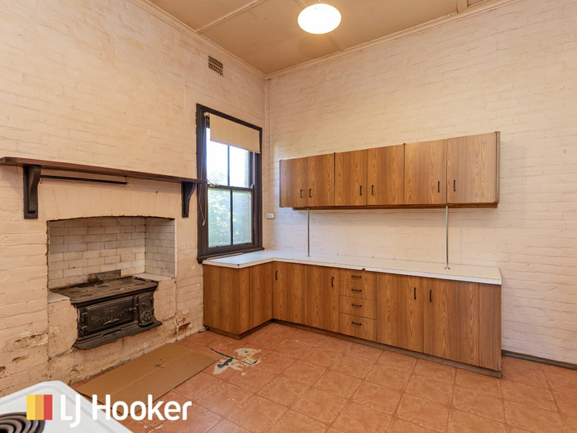 77 Ebsworth Street, West Tamworth, West Tamworth - Thumbnail 6
