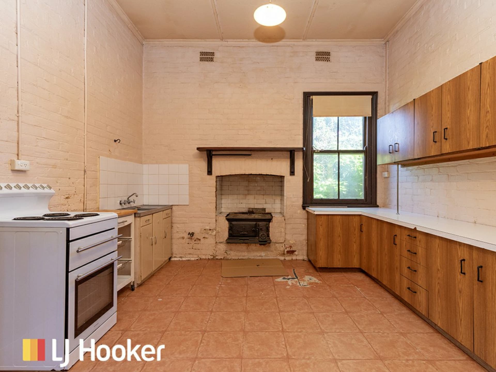 77 Ebsworth Street, West Tamworth, West Tamworth - Thumbnail 7