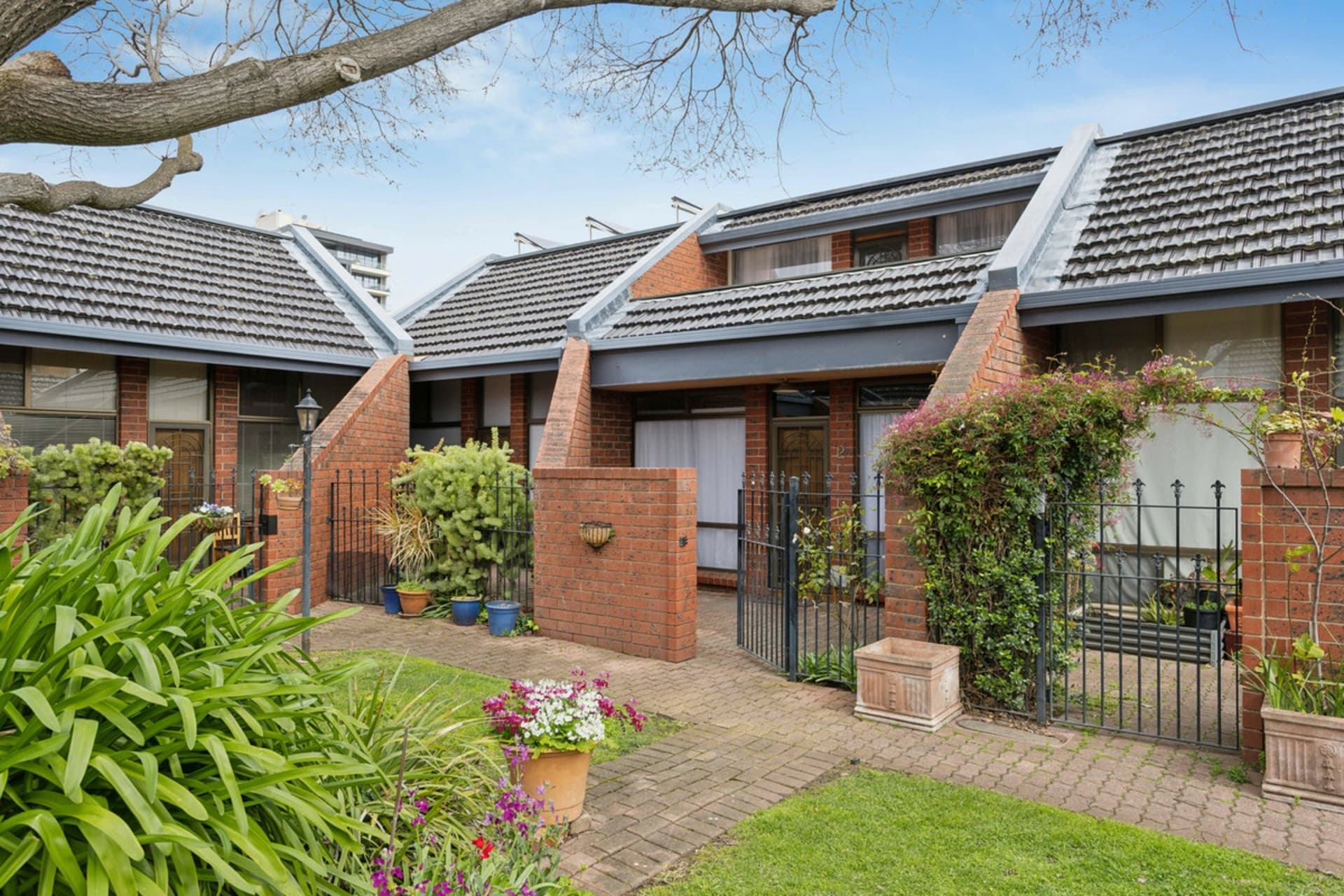 2/9-17 Boulton Mews, North Adelaide, North Adelaide - Thumbnail 2