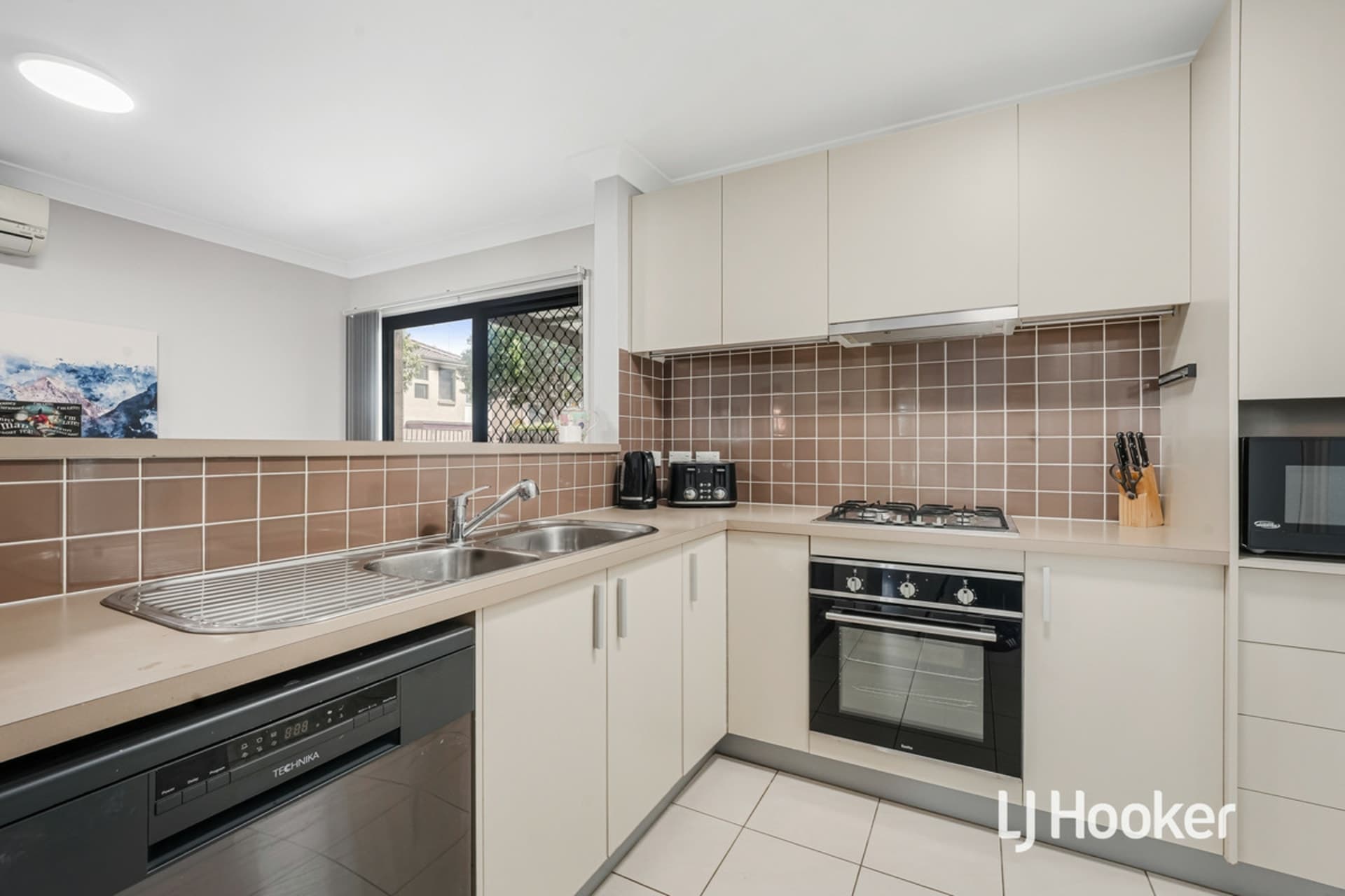 46 Somersby Circuit, Acacia Gardens, Acacia Gardens - Thumbnail 3