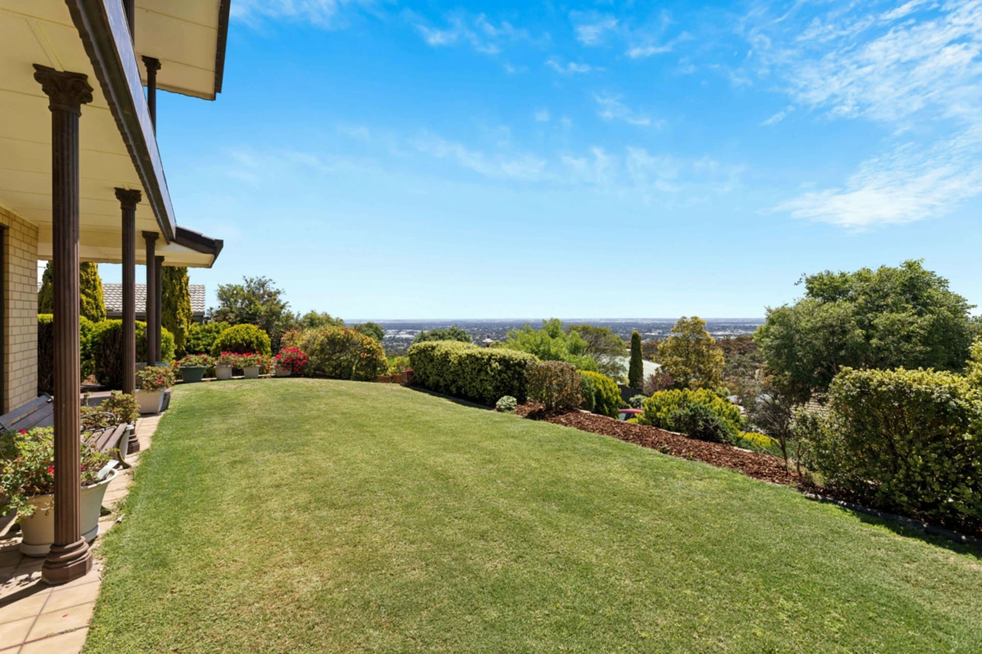 21 Greenridge Court, Wynn Vale, Wynn Vale - Thumbnail 2